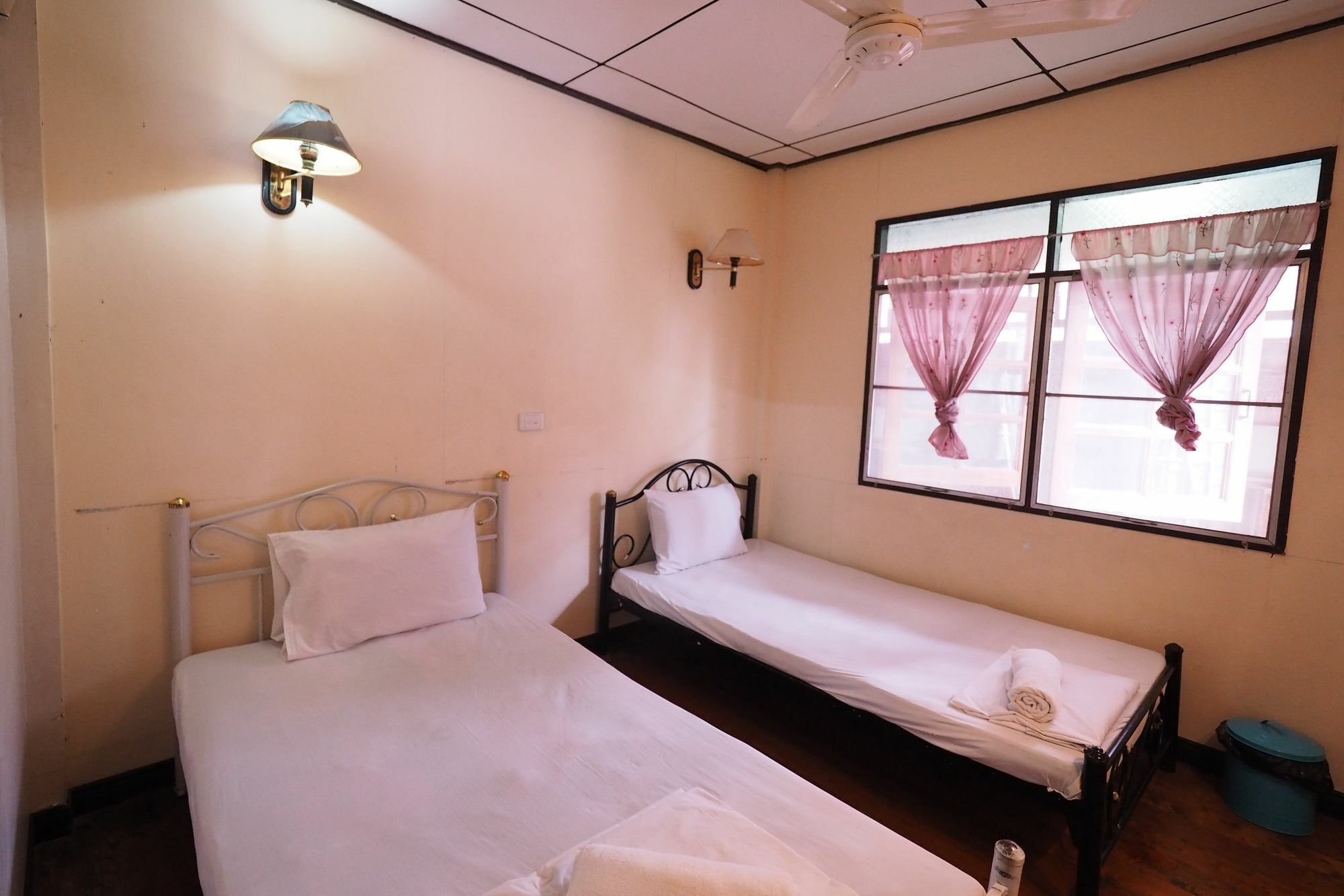 Brickhouse Ayutthaya Guesthouse Est 1986 Exteriér fotografie
